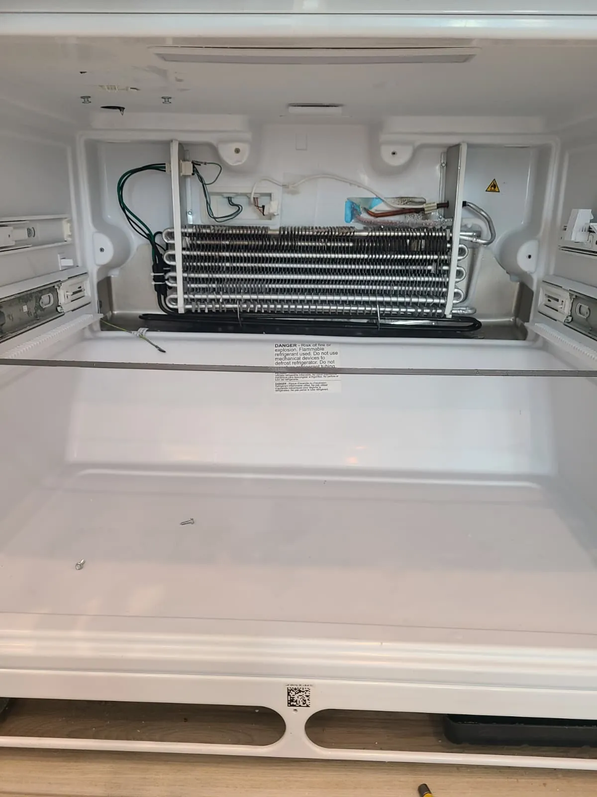 Frigidaire Gallery refrigerator freezer fan replacement — photo 4