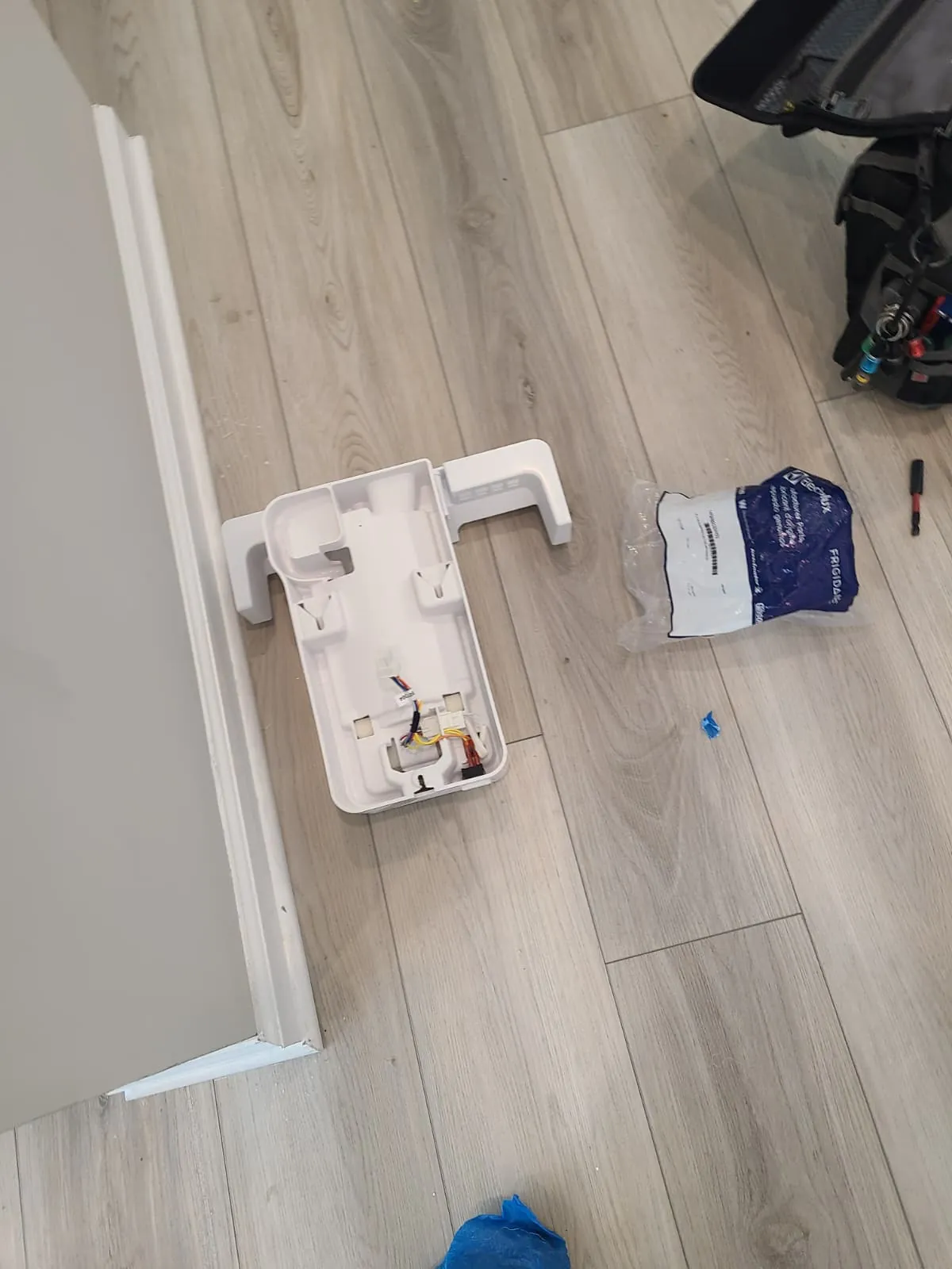 Frigidaire Gallery refrigerator freezer fan replacement — photo 5