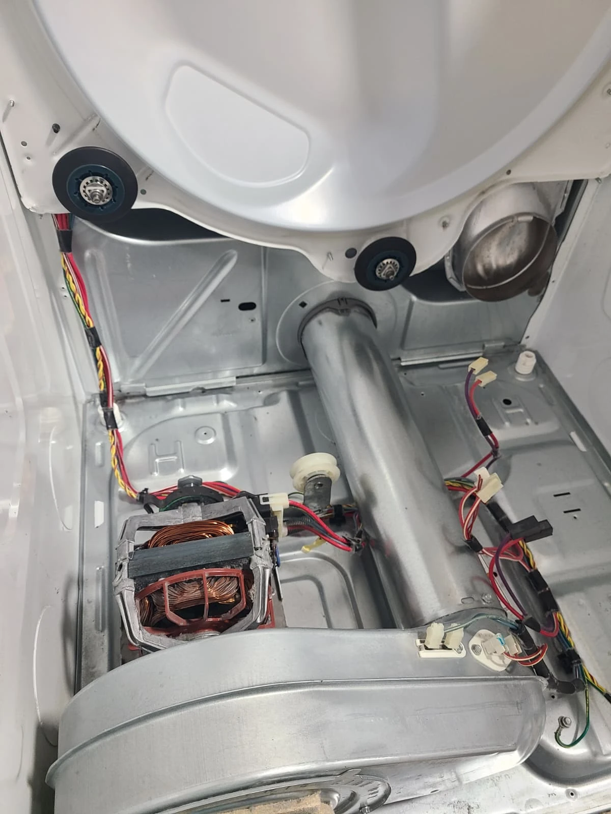 Maytag dryer interior after vacuuming, before the drum was reinstalled